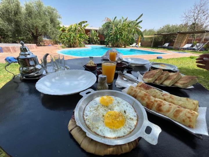 Le Domaine De Carole Marrakech Bed and Breakfast Douar Akkara Buitenkant foto
